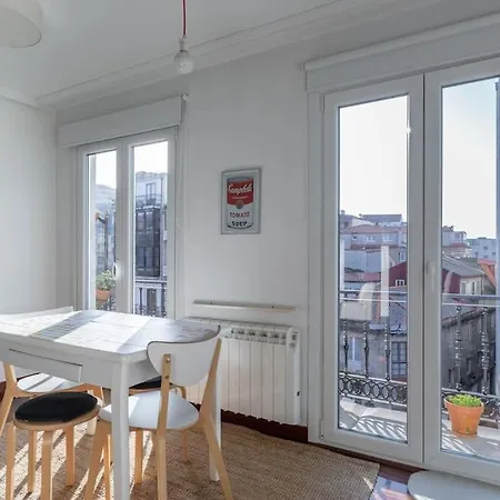 Bonito Piso Con Vistas, Centrico, Acogedor Apartment Vigo Exterior photo